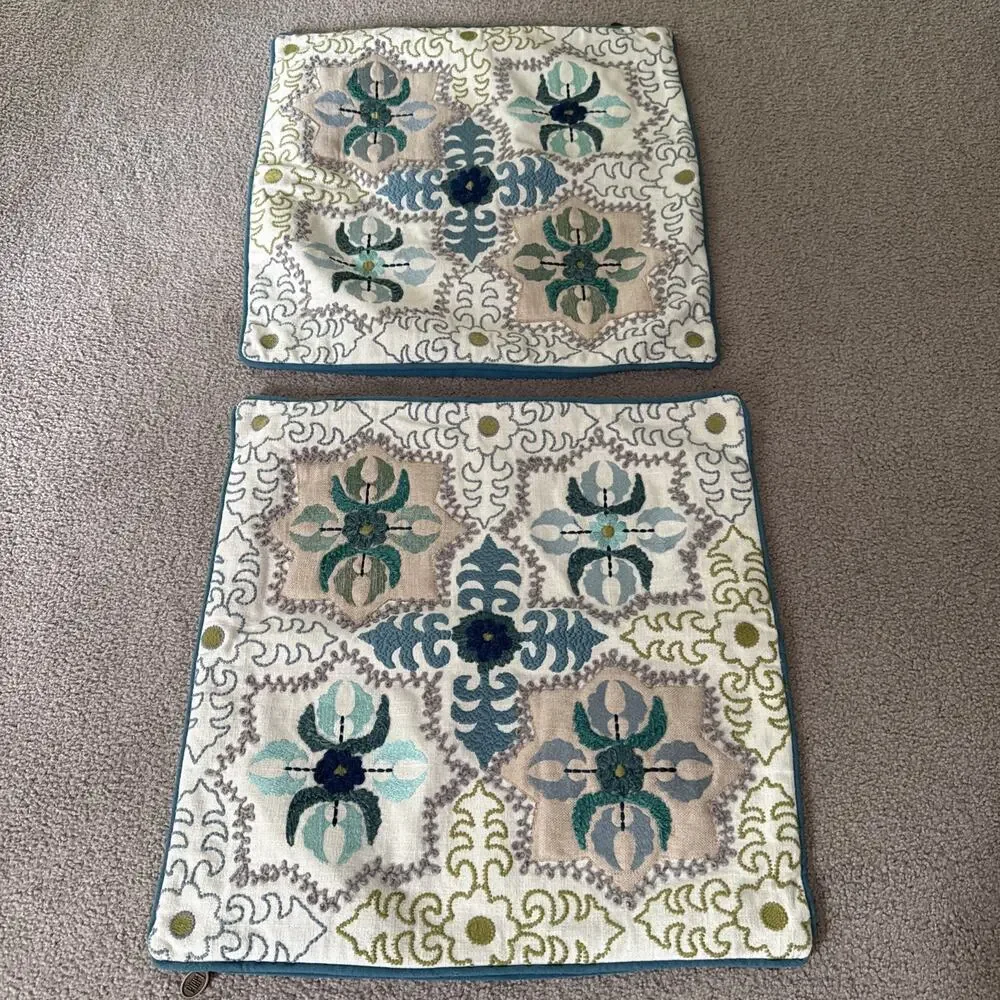 Pier 1 Imports Set 2 Embroidered 18x18 Pillow Covers Teal Medallion Boho EUC